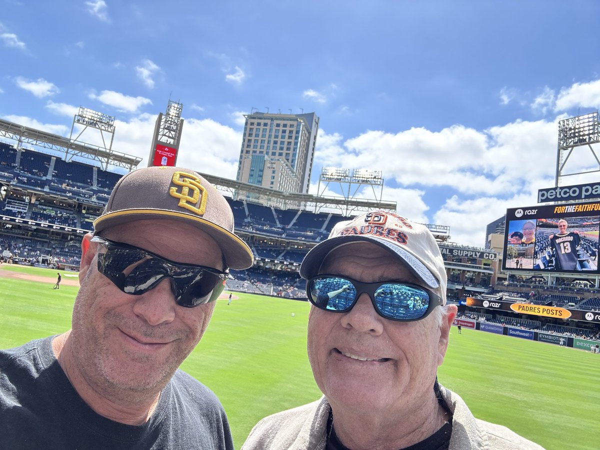 SDanneD's tweet photo. #forthefaithful https://t.co/DPgd6tLGkn