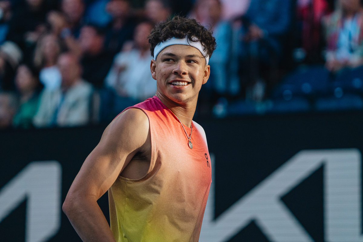 BreakPointLocks's tweet photo. 15 likes for Roland Garros POTD🎾 https://t.co/KayS6pnAcY