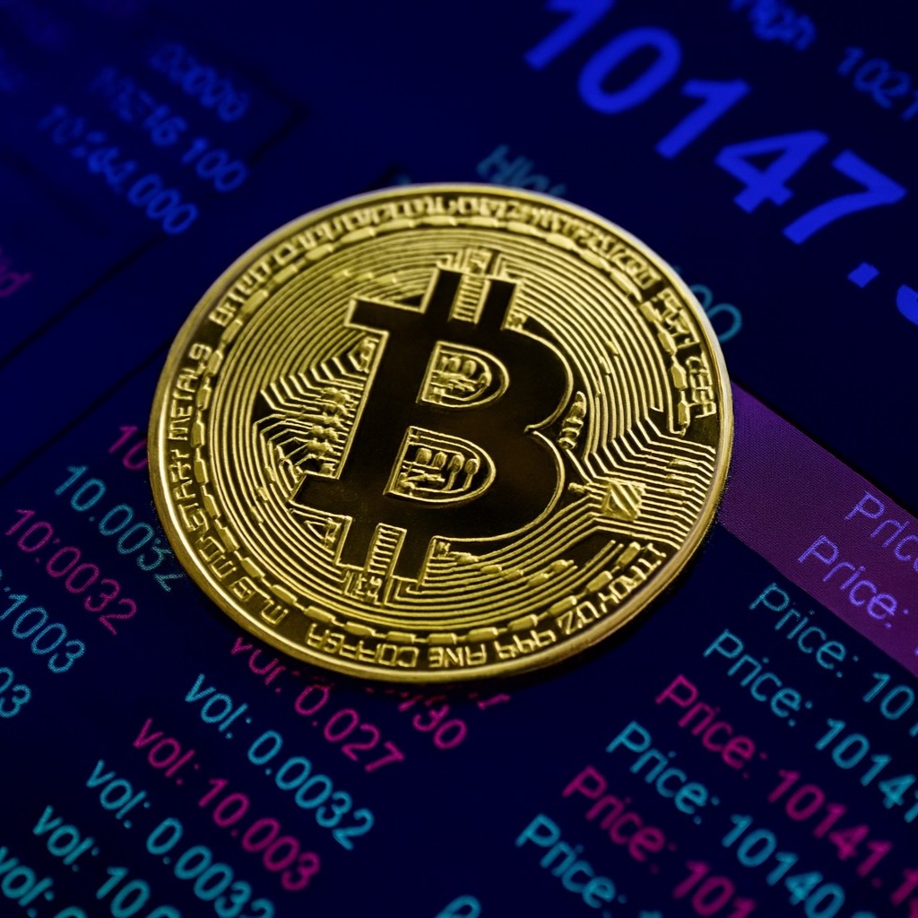 CoinMarketCap tweet media