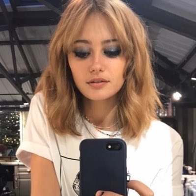 lia tweet media