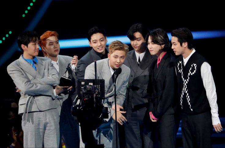 BTS NEWS ⊙⊝⊜ tweet media
