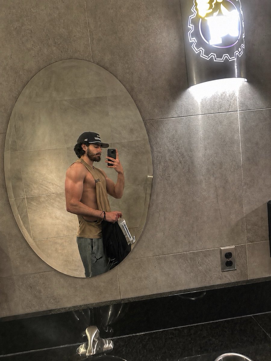 levi tweet media