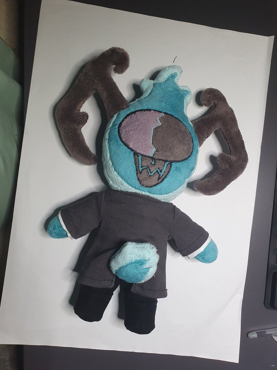 PixieStitches_'s tweet photo. This one is definately different than the dolls I usually make, I had fun despite my entire household getting sick half way through XD
#HazbinhotelS2 #hazbin #Maestro #sewing #custom #plushie #dolls
#VGenComm #VGenOpen https://t.co/YcFQDg5uEx