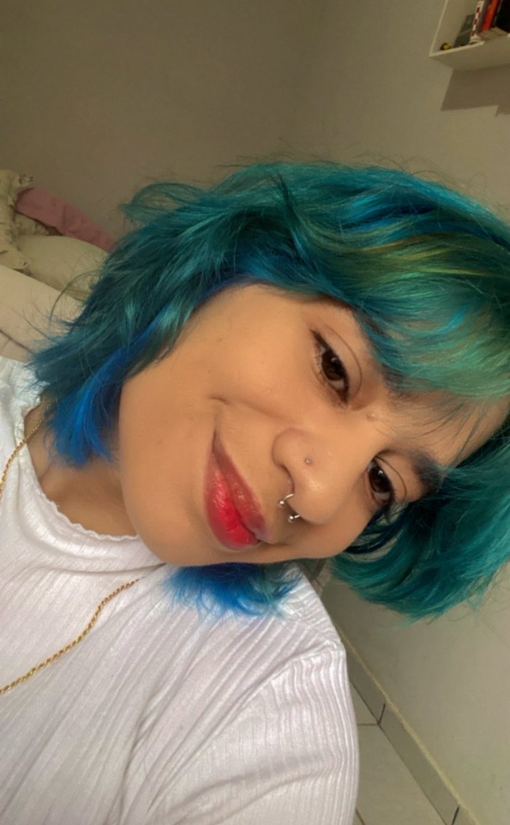 ahsokahimself's tweet photo. @manumedica Mediciner 9° período, mas confesso que desde que entrei no internato tento mostrar o mínimo ser minimamente alternativa pq a gente já sofre normalmente sendo estagiário e quando se é um pouquinho diferente então… sofre o dobro 🙃 https://t.co/TsulLekRNA