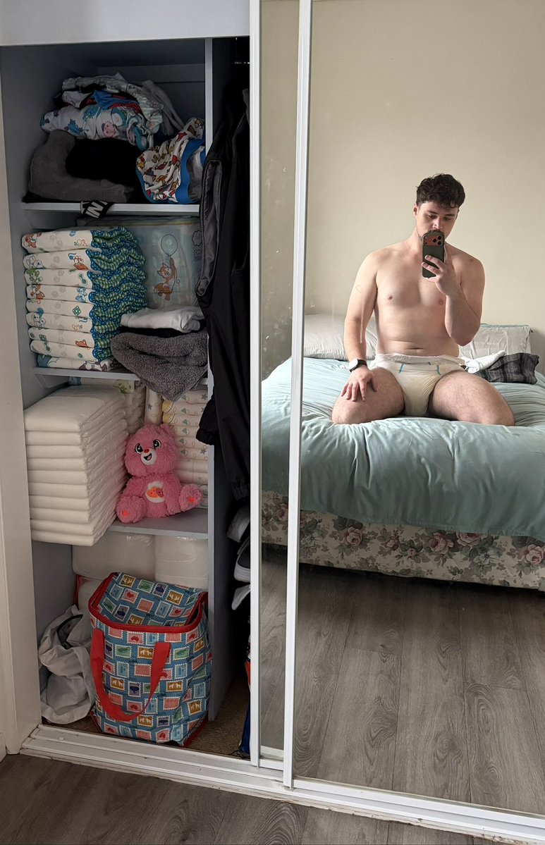 PaddedCal's tweet photo. big boy showing off his big boy closet!!! https://t.co/vN4ydg5PFP