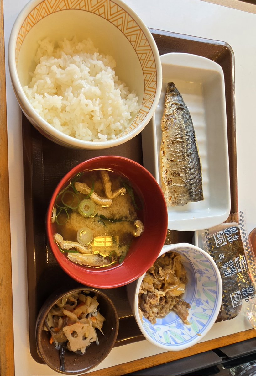 うーろん tweet media