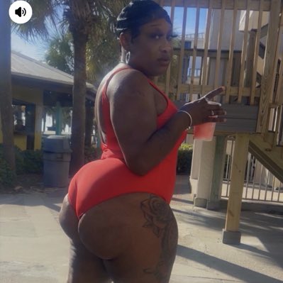 Devonnealy85's tweet photo. #NewProfilePic https://t.co/LOVs6akvHU