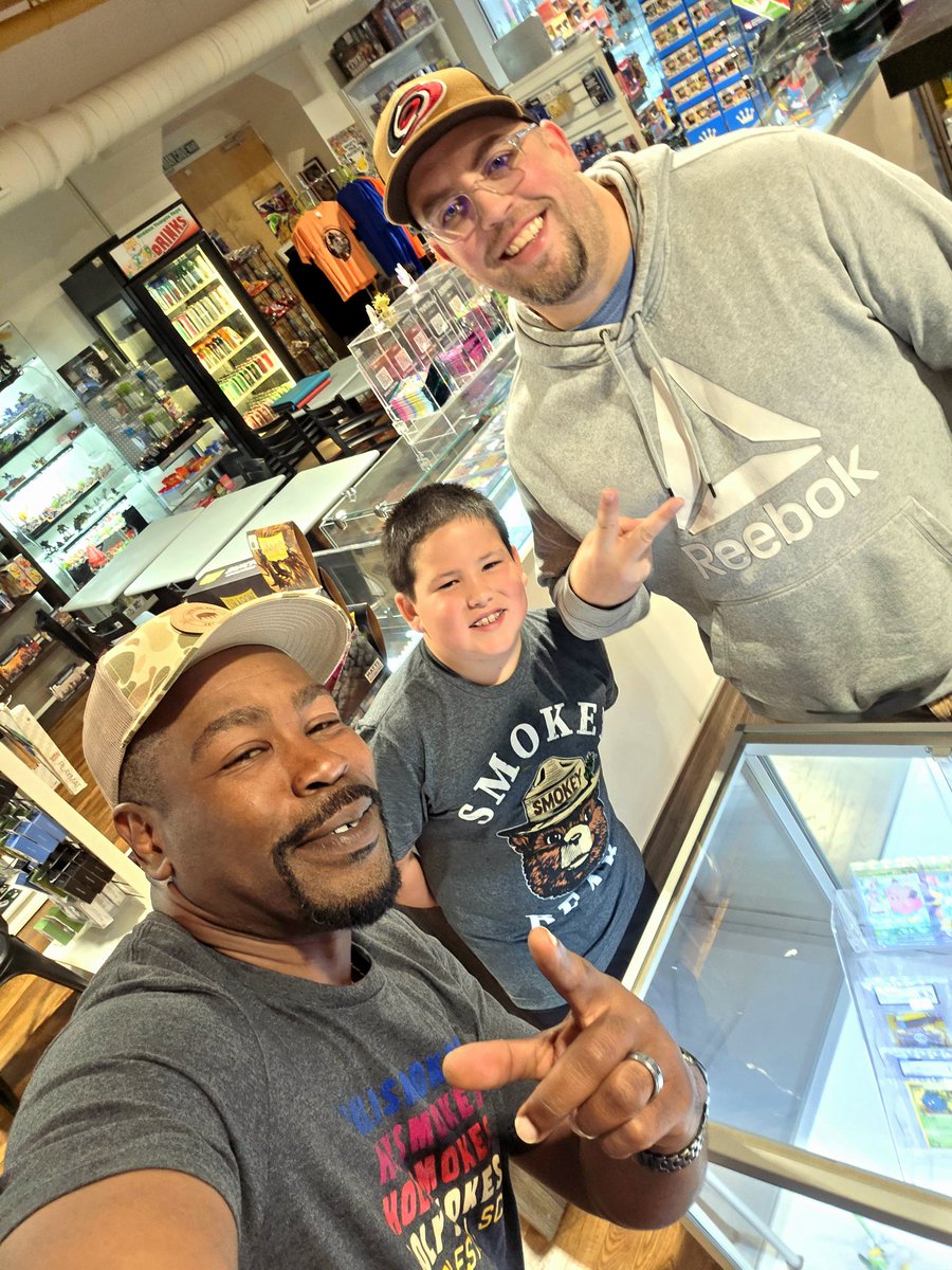 MasterBlendFF's tweet photo. In celebration of Tank graduating to the 3rd grade, we decide to make a road trip. We had a blast hanging out with the team at Hiddentempletoys. When in the Selma area, make these guys one of your stops. All Gas No Brakes,  365!!

#roadtripusa
#selmanc 
#marveluniverse 
#HiddenTemple 
#ChasingGreatness