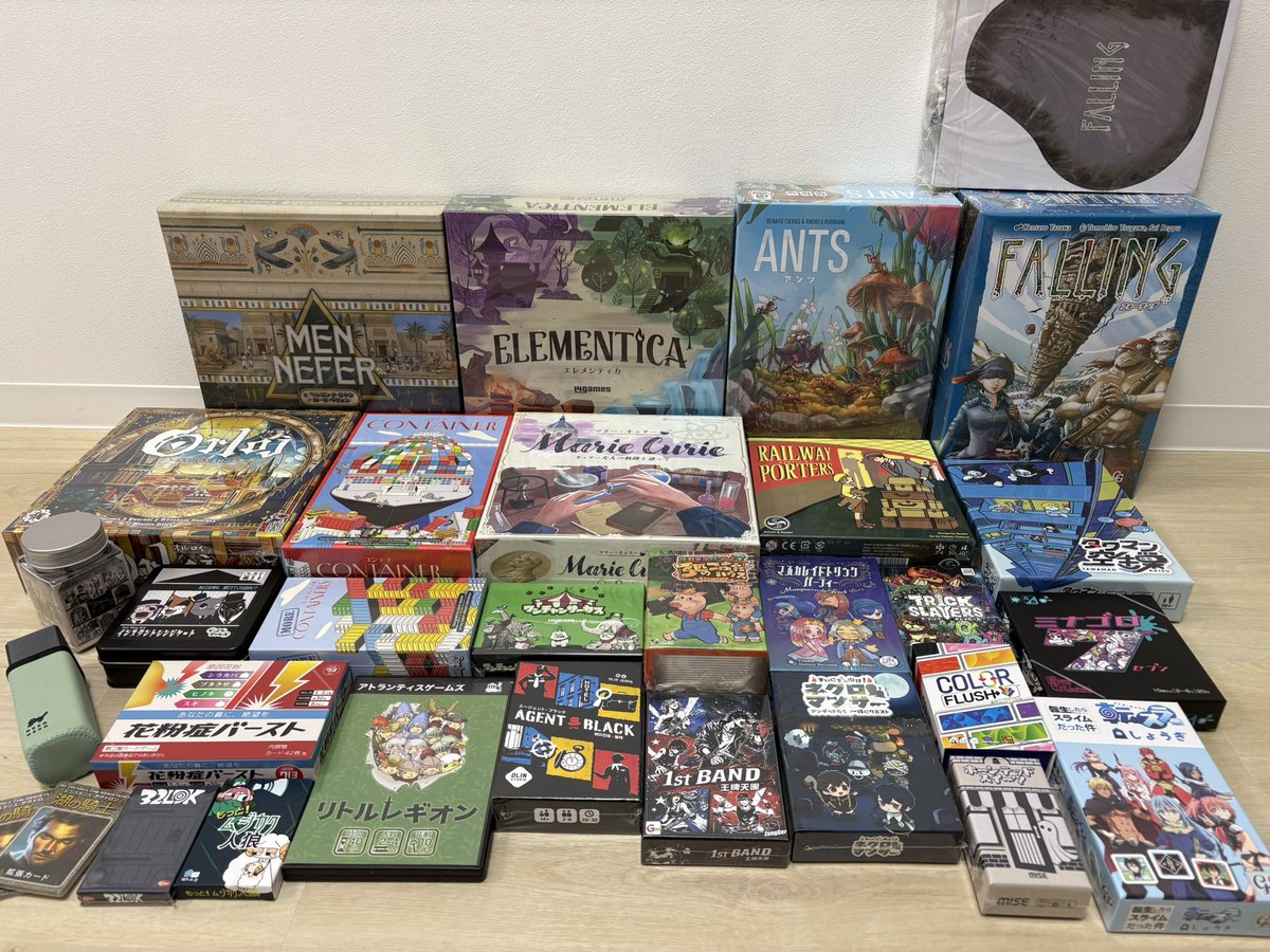 natsumin_hobby's tweet photo. 大阪に帰ってきて、やっと受け取り🙌
#ゲームマーケット2026春 の戦利品！
もう今回は、欲しいものを惜しみ無く買いまくった！
狙ってたものはほぼ買えたし、大満足( ¯﹀¯ )✨
大箱中心に購入したから、そりゃ22キロなるわねw
回を重ねるごとにどんどん量が増え、そしてお財布はすっからかんに…笑 https://t.co/5hW2ROeuPT