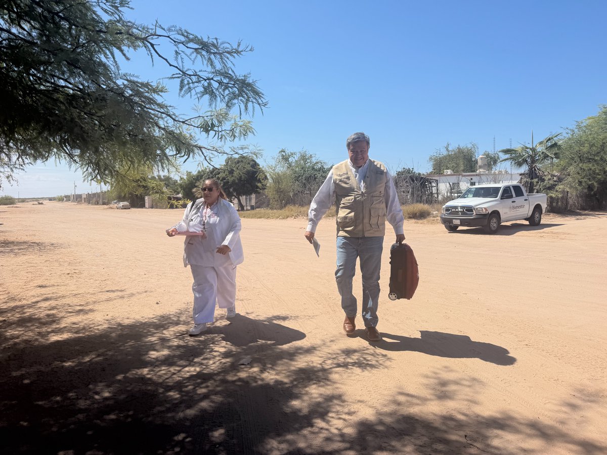 OctavioAlmada1's tweet photo. En Bahía de Kino, Hermosillo, acompañamos a la servidora de la salud Wendy Aracely Borrego en la segunda visita del programa Salud Casa por Casa a José Martín Pérez, derechohabiente de la Pensión para Personas con Discapacidad. 🏡🩺

Este programa representa el compromiso de nuestra 🇲🇽 PresidentA @Claudiashein de llevar atención, seguimiento y cuidado hasta los hogares de nuestros adultos mayores y personas con discapacidad.

El poder solo tiene sentido cuando se pone al servicio de los demás. 🙌 

#PorElBienDeTodosPrimeroLosPobres