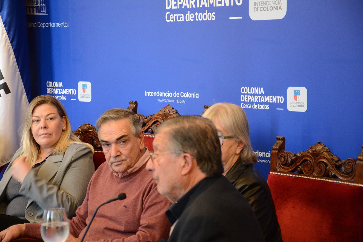 IntColonia's tweet photo. Se llevó a cabo el lanzamiento de la 4a. edición de la Cata de vinos de la ciudad de Juan L. Lacaze, organizada por el Club de Leones de esa ciudad. Ver más en https://t.co/6tTctkpKzc
#intendenciadecolonia https://t.co/UiGtSsxk7z