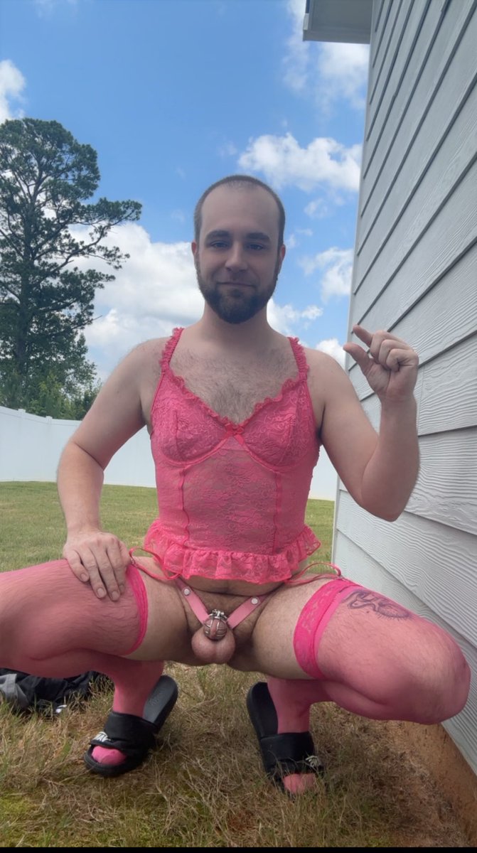 Caged Sissy Cuck tweet media