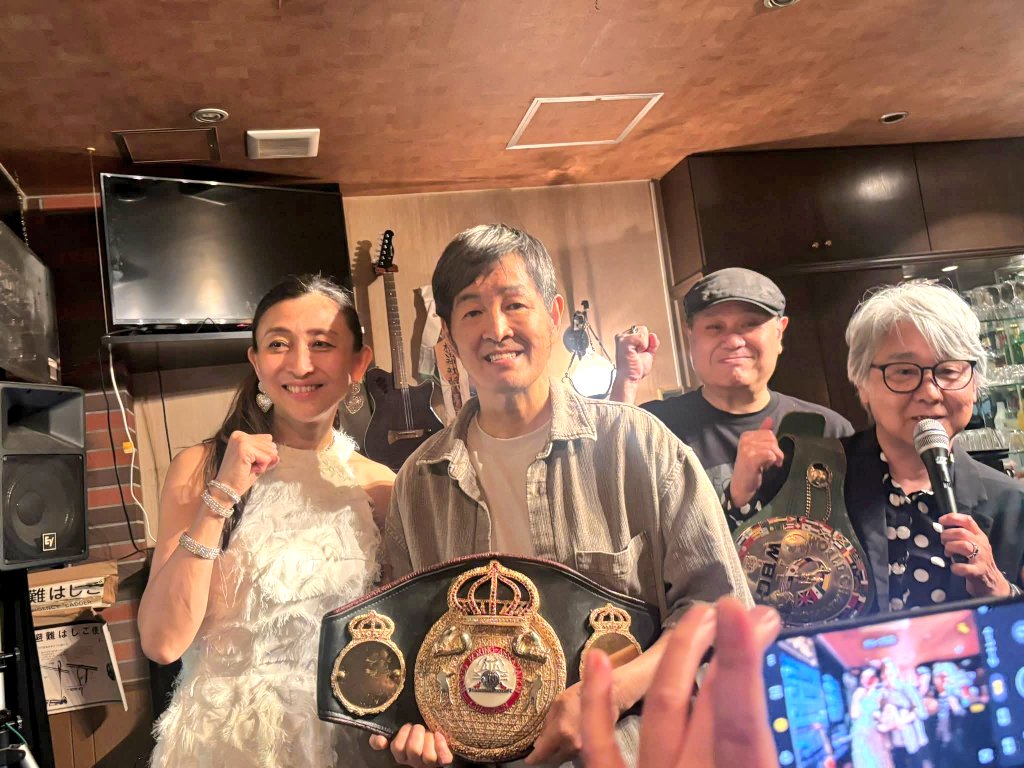 111_key's tweet photo. 井岡夫妻＆cockyさんライブ
大盛況でした。またやります。 https://t.co/gbatl3QrcF