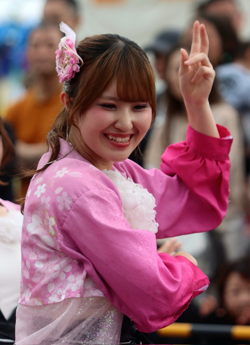 samezame2018's tweet photo. 豊川おいでん祭から❗
常笑さんの演舞
｢桜咲 -さいさき-｣より✨
#豊川おいでん祭 
#おいでん祭 
#常笑 
#さいさき https://t.co/ExnYcIwOZ6