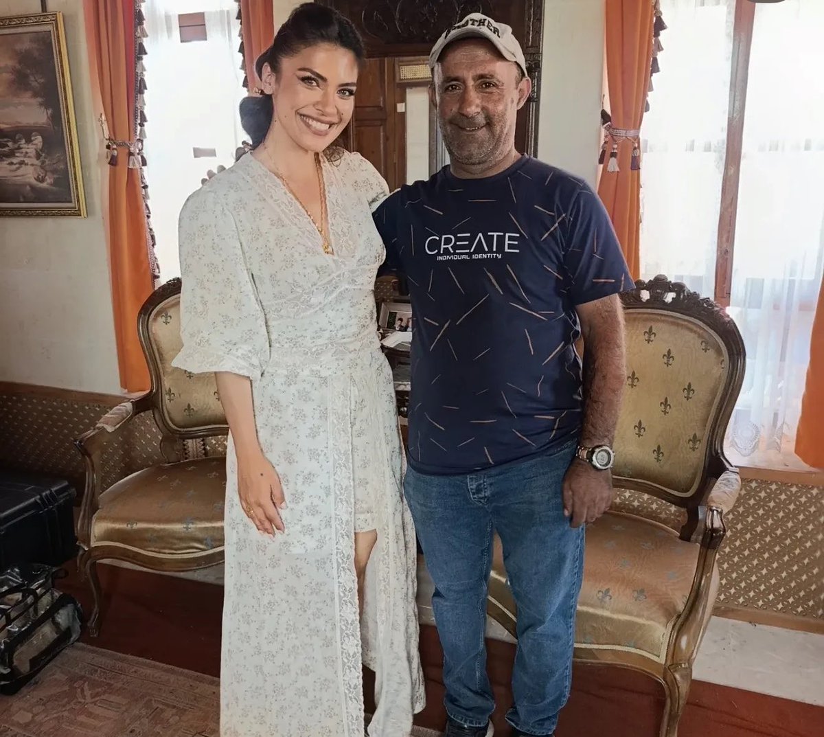 Sara tweet media