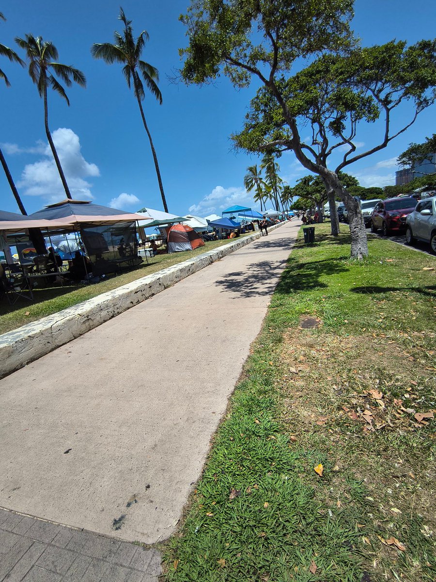 harrycovair's tweet photo. #FloatingLantern #LanternFloating #FloatingLantern2026 #LanternFloating2026 #Honolulu #Hawaii #MemorialDay #MemorialDay2026 1/ https://t.co/RdPjOyPy4B