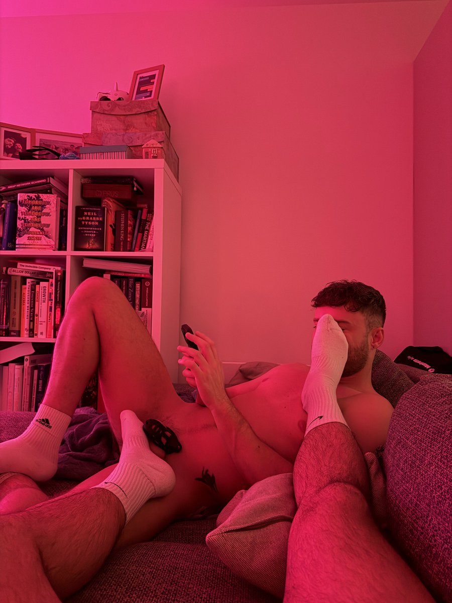 BottomSubCuck's tweet photo. Right before he fucked two loads into my hole  (after cucking me) 🍆🍑 https://t.co/I3TnUyc1eR