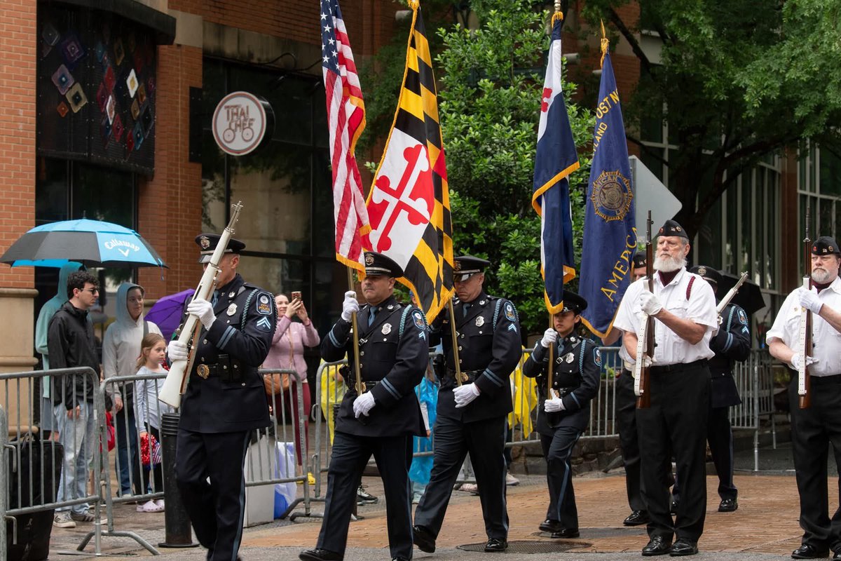 BarryJacksonCM's tweet photo. Memorial Day - a time for remembrance, honoring sacrifice and service to our country and a reminder that we should defend and celebrate our continued democracy. 

It was great joining everyone in @Rockville411’s Town Square and remembering #MemorialDay together. https://t.co/BSTz8aECFu