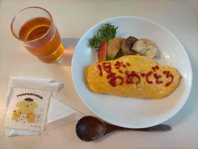 nana_7's tweet photo. 18歳になりましたッ！！ https://t.co/39laJOmhWE