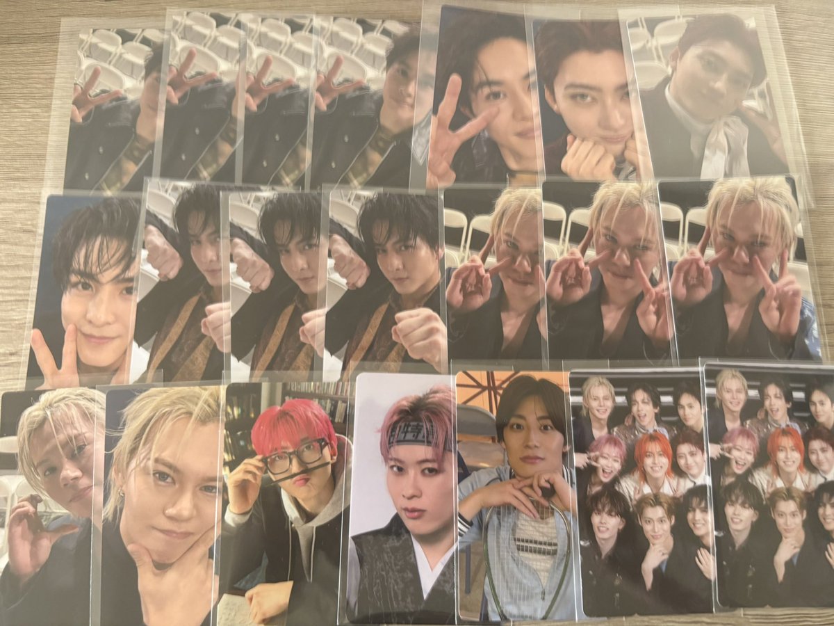 ALMR7272's tweet photo. 交換or買取お願いします🙇‍♀️

譲▶️画像のもの
　　アロハのソロ盤もあります

求▶️アロハ(シューヤ)
　　　買取
　　緩く撮り鉄のシリアル

郵送取引のみ
ALTに求の詳細記載
お気軽にお声掛けください
超特急　交換　生写真　トレカ　買取　グッズ https://t.co/TITqXJmado