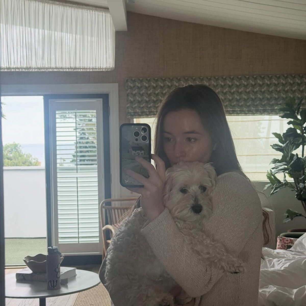 KaitlynDeverBRA's tweet photo. 📸 Kaitlyn Dever via Instagram. https://t.co/VFG9EuQk0y