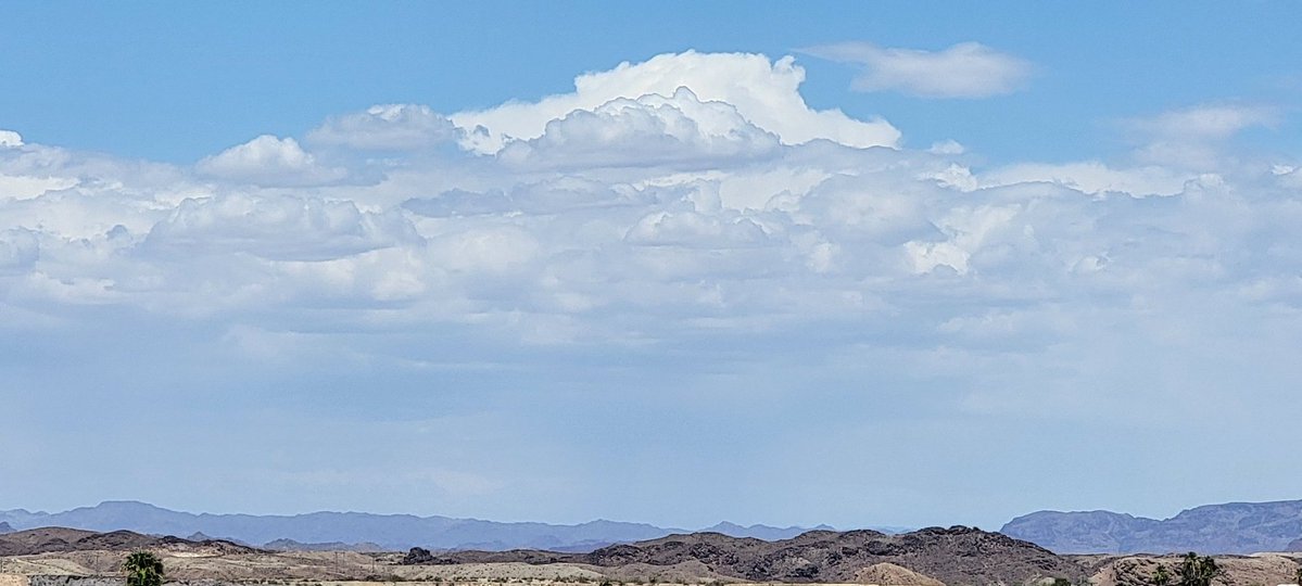 crazyflyer's tweet photo. @OhMariWesternWX Reporting from the south side of Parker Arizona.  We will stay tuned to your weather forecast. https://t.co/5uytoCuuSi