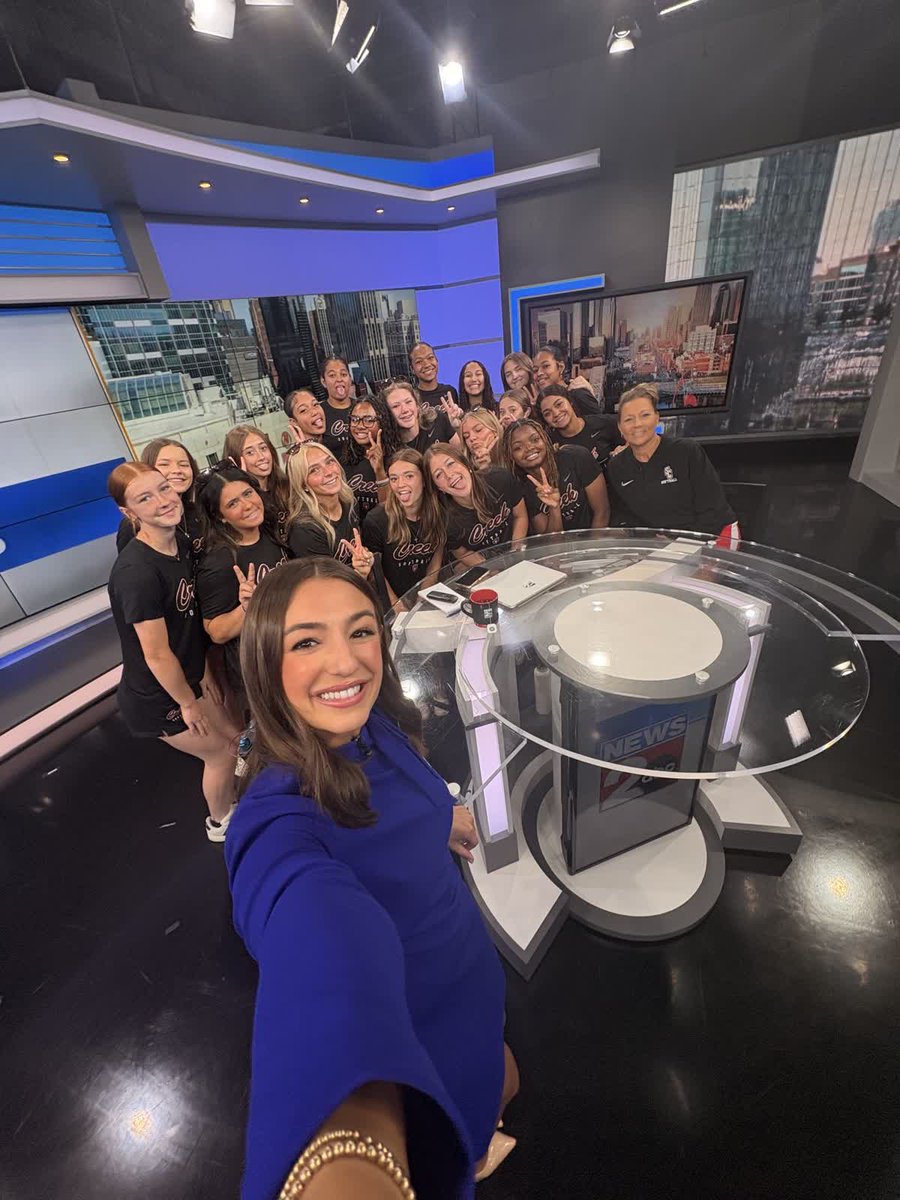 AliyahLaFever's tweet photo. Thank you @WKRN News 2, @meganfeetv, and everyone at News 2 for having us on today and for the warm welcome! What an incredible opportunity for this team and such a fun behind-the-scenes experience. ❤️🖤

So proud to be part of this Lady Redhawks Softball team! Another core memory added to my freshman year 🫶🥎✨ 
#SCHS

https://t.co/PlGkTCfgaM

@redhawkssball @EastCobbBullets @ECBullets2029 @stewartscreekhs
