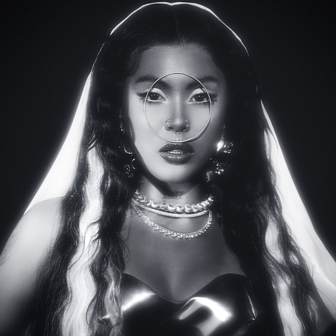 poponze tweet media
