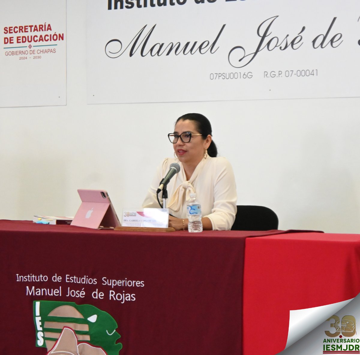 IESMJDR's tweet photo. Se llevó a cabo con gran éxito el taller "La suspensión en el juicio de amparo en materia penal", impartido por la distinguida Dra. Gabriela López de los Santos, Jueza Segunda de Distrito de Procesos Penales Federales y de Amparo en Materia Penal en el Estado de Chiapas. https://t.co/4ThHfUMnZg