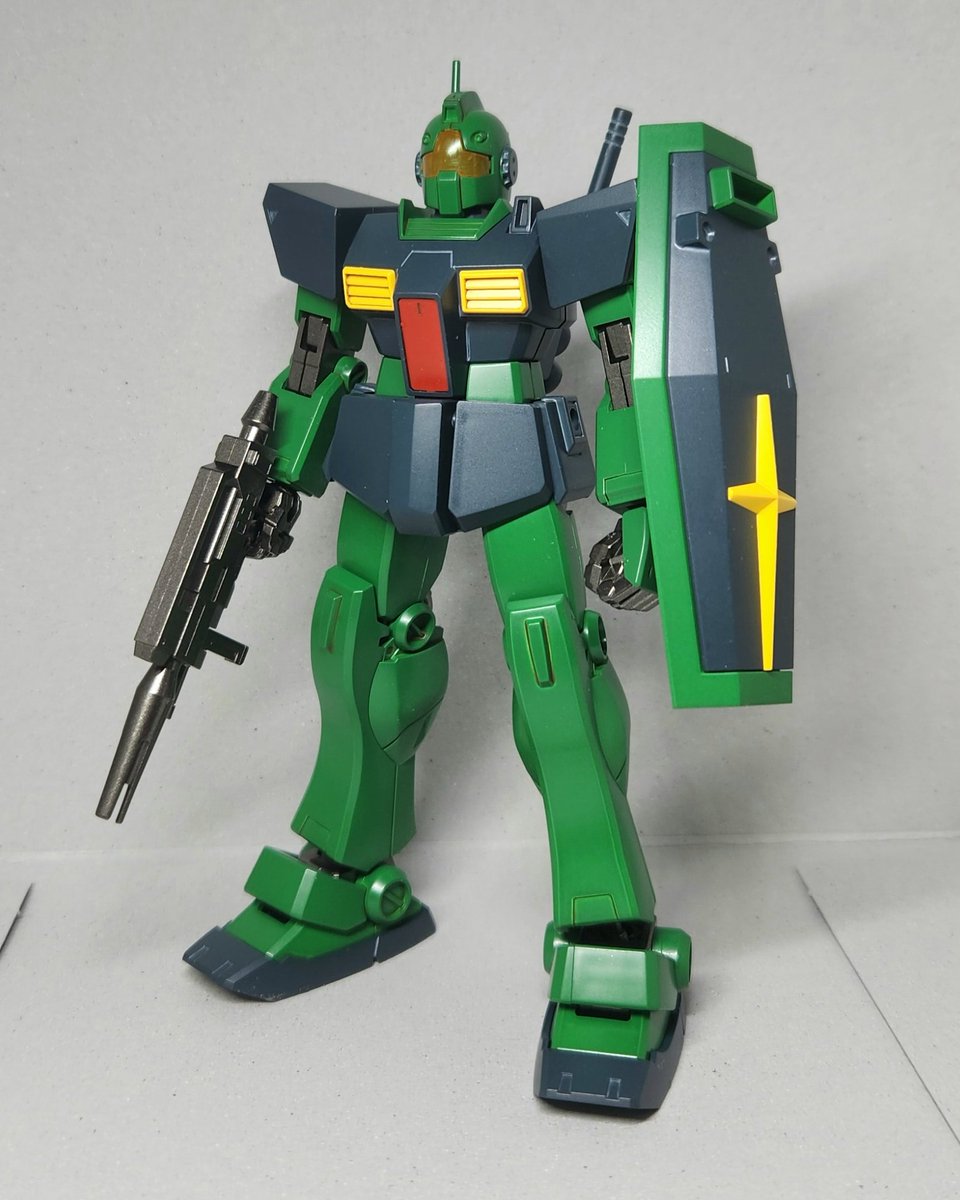 REDFRAMEP02's tweet photo. #ガンプラ
HGUC ジムⅡ（ネモカラー） https://t.co/aJKPmtAaKb