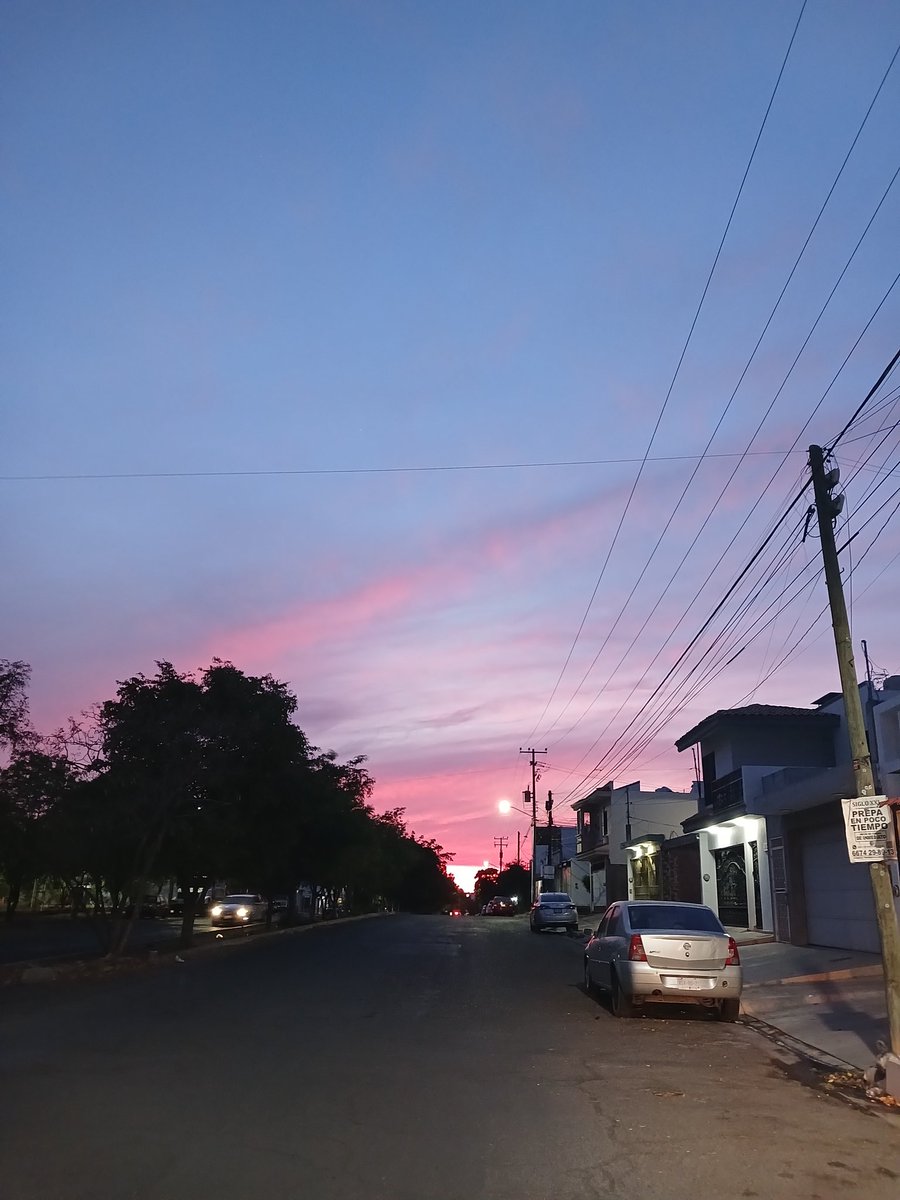 LecturaPaLlevar's tweet photo. Atardecer en #Culiacán, #Sinaloa, #México. https://t.co/iHmpTNcJ9Y