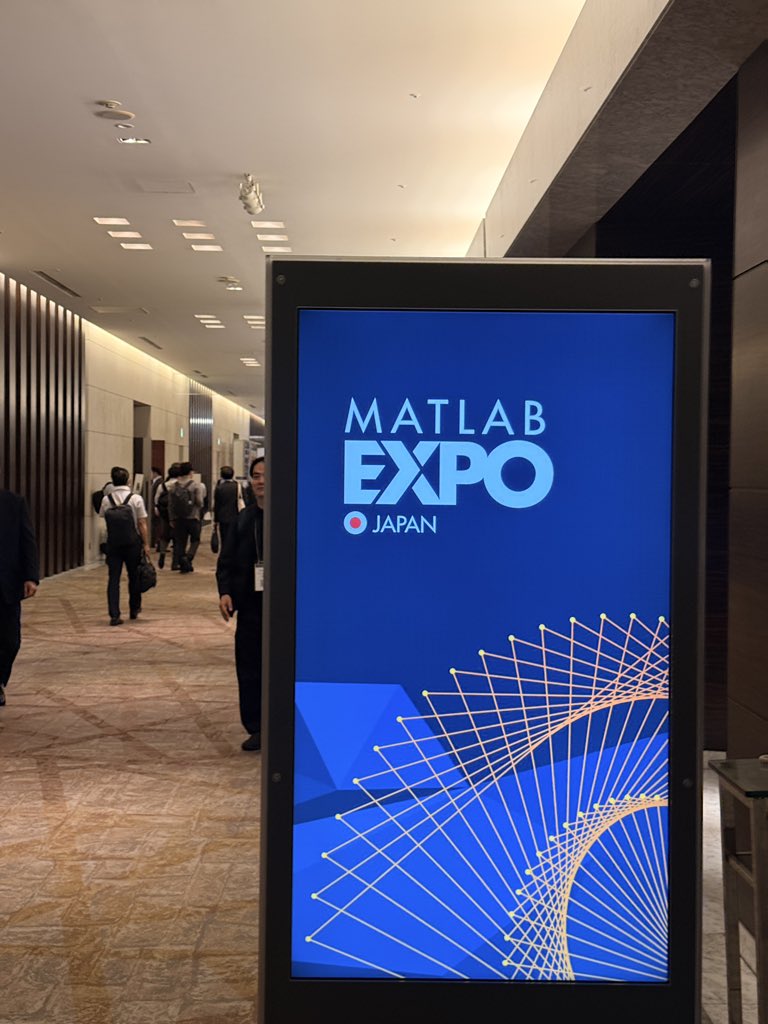 xyzmiku's tweet photo. 来た！！
 #MATLABEXPO https://t.co/BZYlwy0RhO