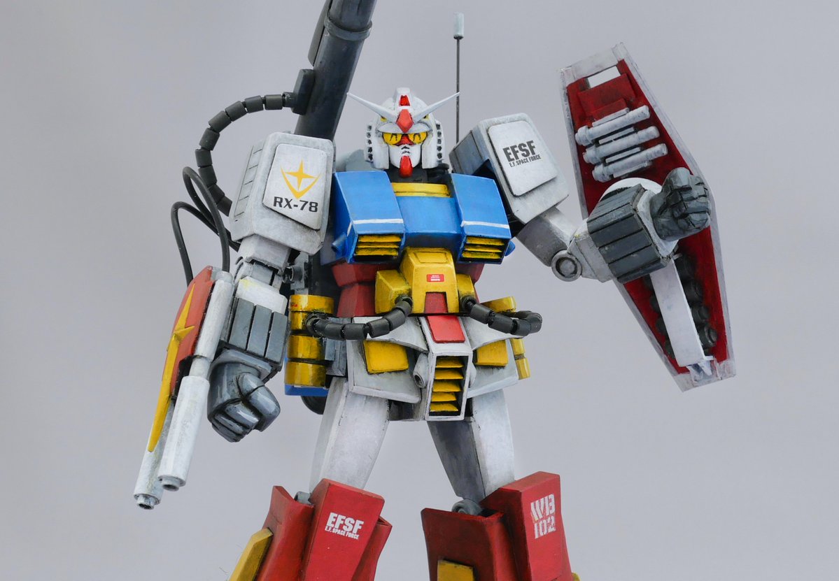 paper0121's tweet photo. 令和キットリバイバルガンダムを改造してフルアーマーガンダムを製作しました
ボンボンの改造法を使ってプラバンから作りました
かつての少年たちの憧れ
苦労したキットです
プラモ狂四郎特有のにっこり瞳も作成 https://t.co/ZEdBmJBky5