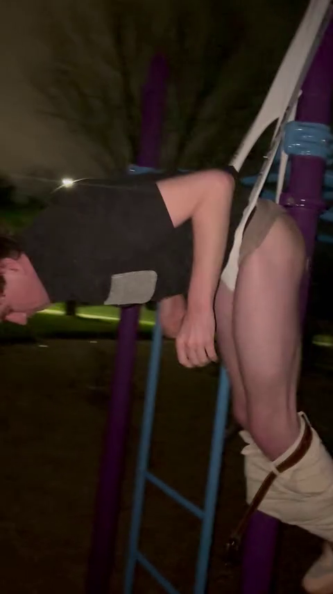 blkcaremell19's tweet photo. dam got em wedgie hung AT NIGHT who does like this?? https://t.co/T0VUavI3bl
