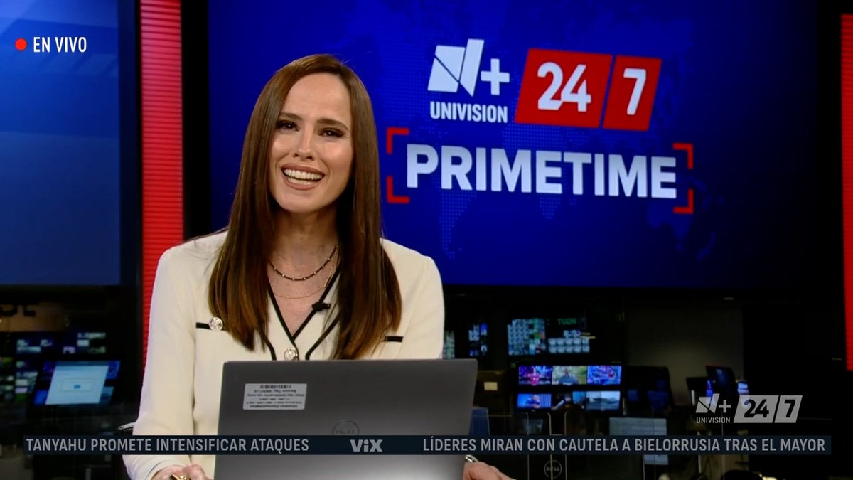 Alessandra Martín tweet media