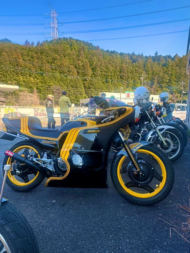 ꪔ̤̮よしき骨延長ニキ@GT550 tweet media