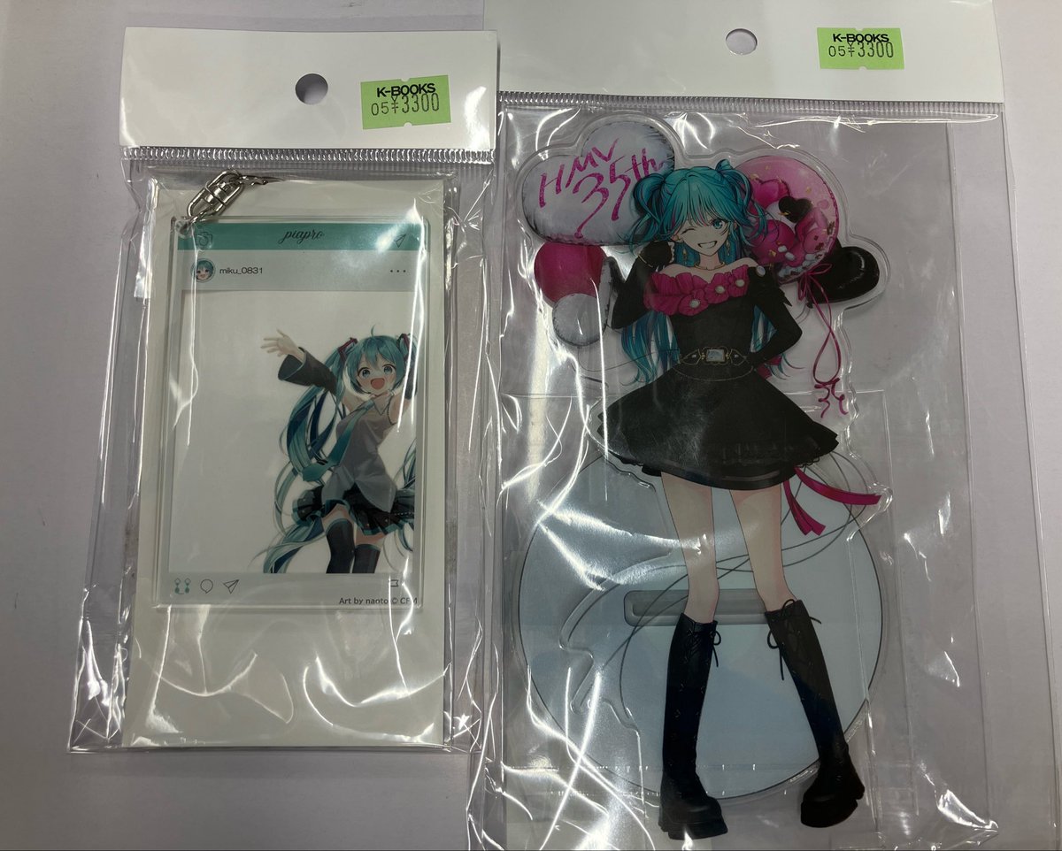 入荷情報】 ボーカロイド 初音ミク×よみうりランド2022 SNS風アクリル