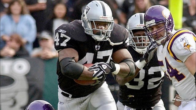 no5dooW's tweet photo. @VinnysCorner1 Wheatley or Zack Crockett were my power backs growing up. https://t.co/cqhjwJKi1a