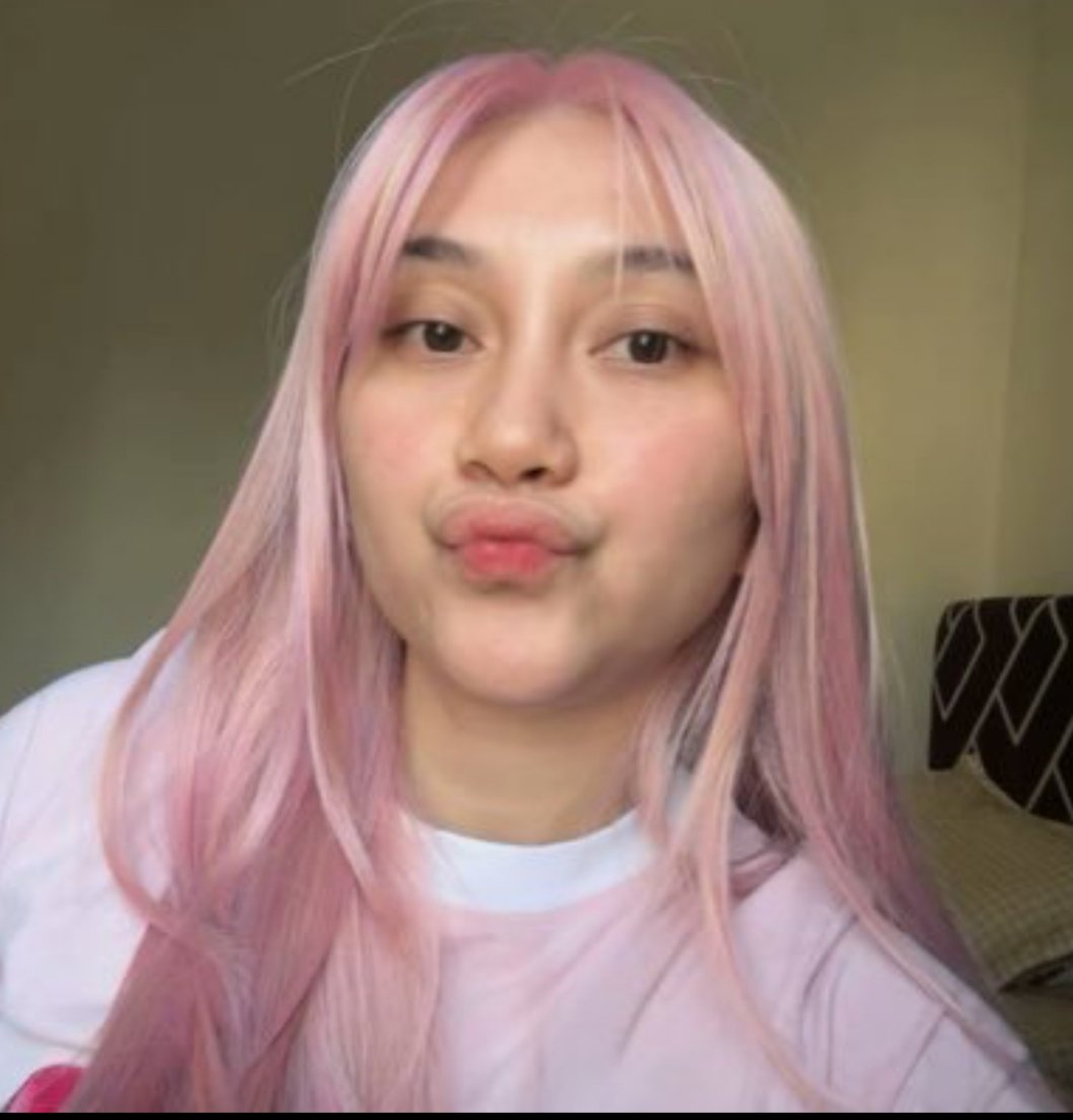 internet_tv176's tweet photo. @ti_la_na KEK GINI CANTIK?  CANTIKAN ANJING GW LAGI https://t.co/7wpOnoCeCM