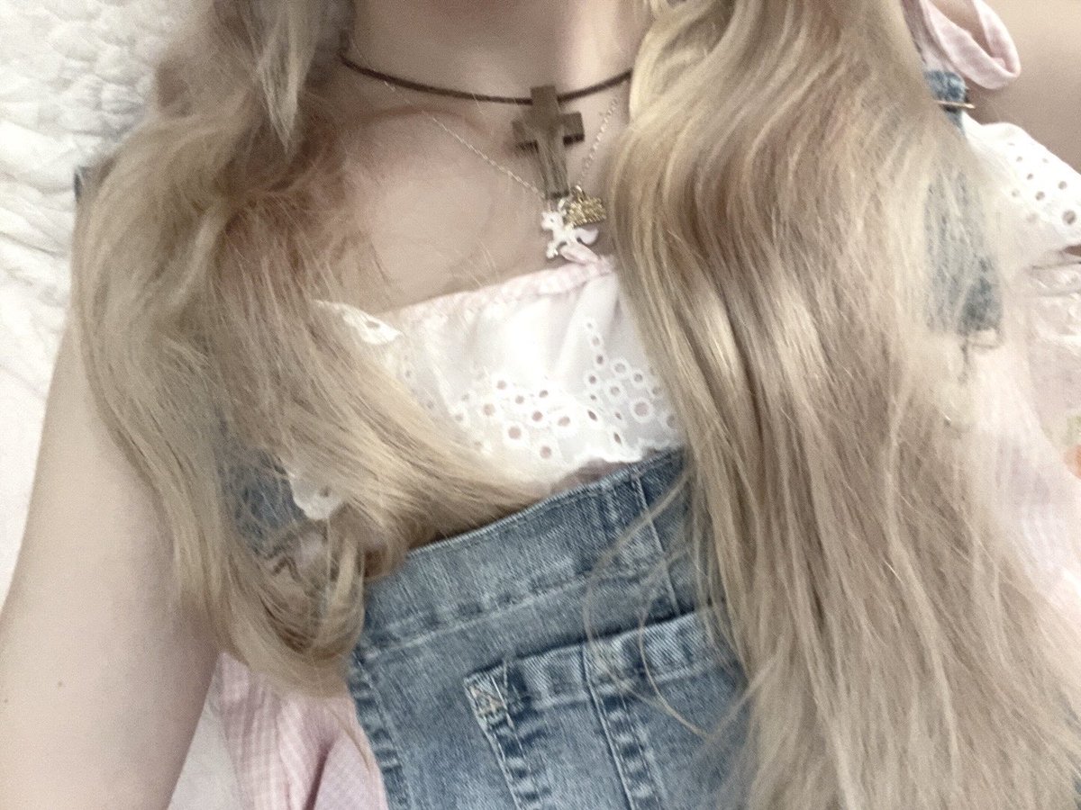 avry ◞ ˕ ◟.˚ tweet media