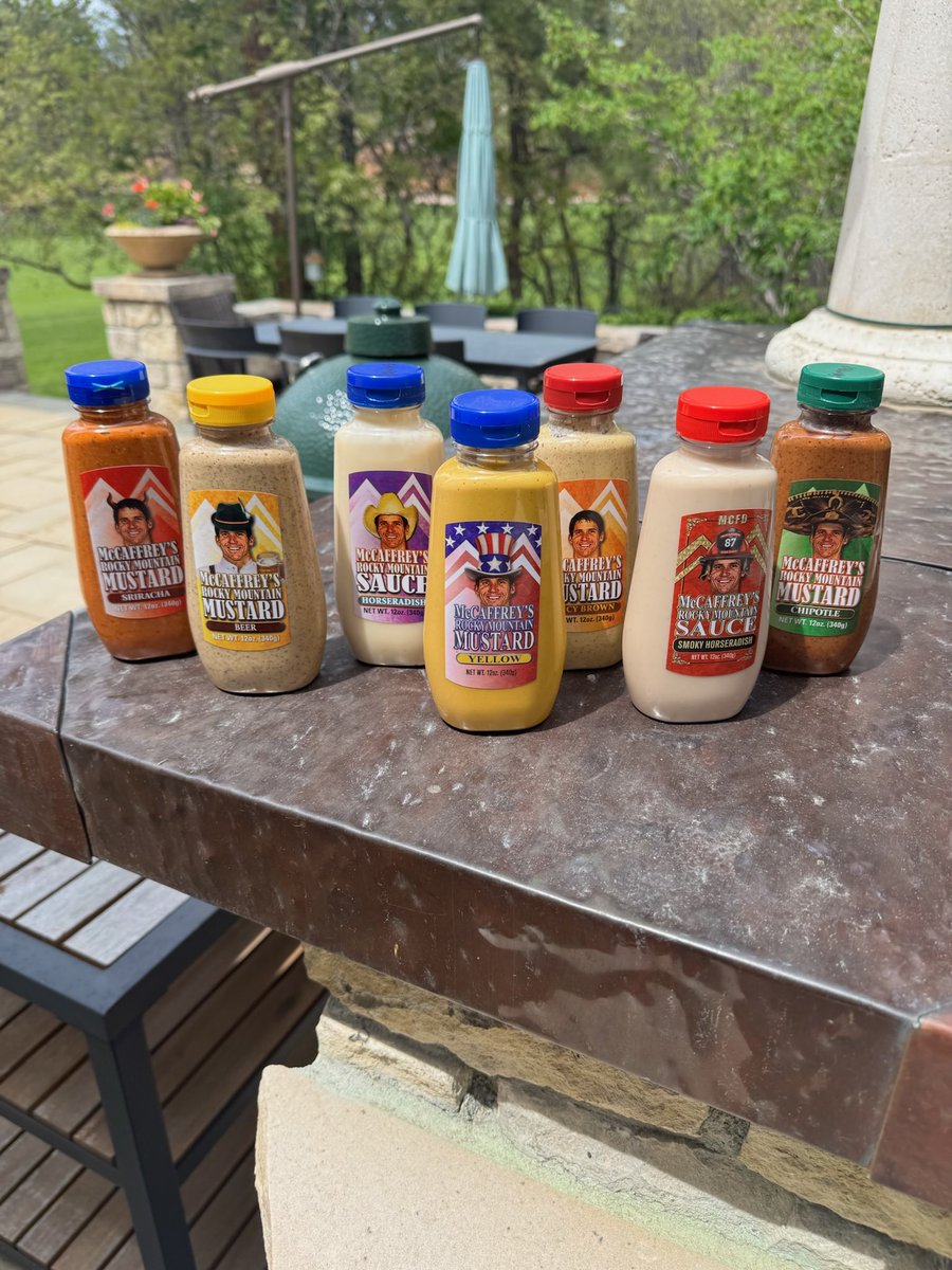 87ed's tweet photo. Burgers, brats + hot dogs on the grill and family around the table. This is what it’s all about. Happy Memorial Day!! 🇺🇸🔥🌭🙏 https://t.co/dd7q5cM0KL
