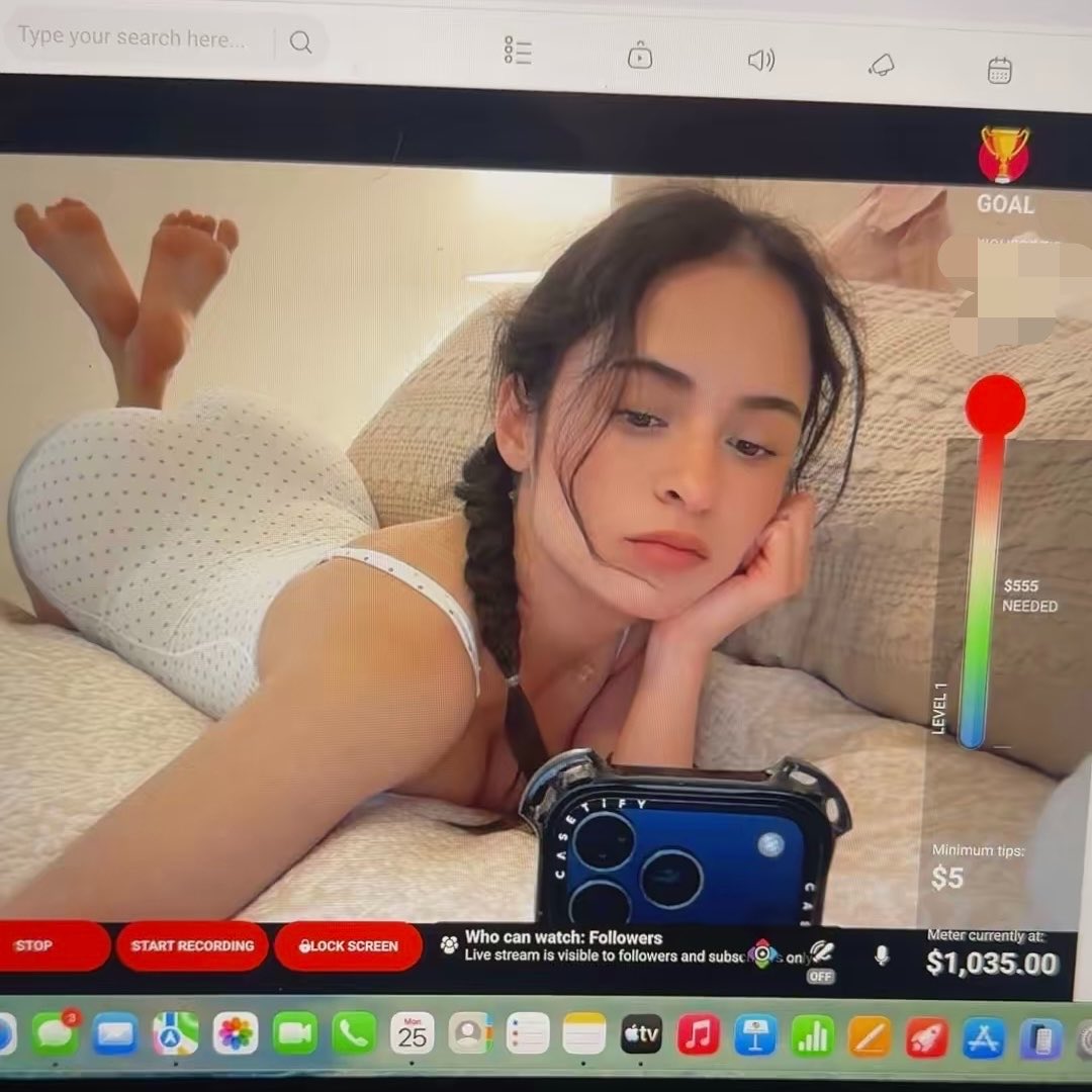 princess alex tweet media