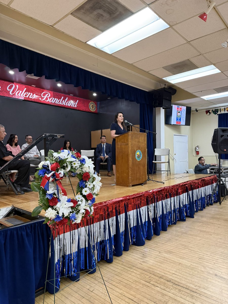 RepLuzRivas's tweet photo. For Memorial Day, I honored the brave men and women at the American Legion Post 176 in San Fernando who gave their lives for our freedoms. 

We continue to honor their courage and service and remain committed to never forgetting their sacrifice. https://t.co/KSY3wlADMy