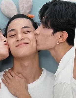 🌻 for dokyeom tweet media