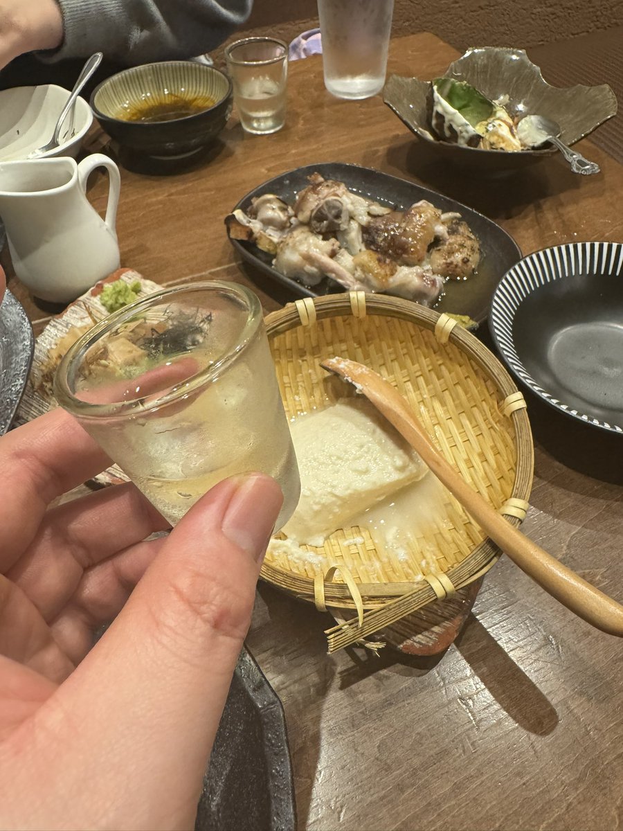 miwa0058's tweet photo. 酔い夜🍷🍶 https://t.co/GRHtnDEpfH