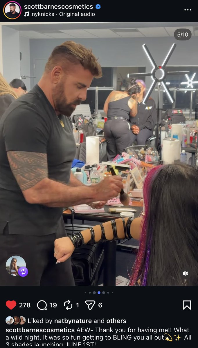 _queerauntie's tweet photo. Seeing that makeup artist Scott Barnes (J Lo’s makeup artist) was at AEW and got to bronze up the wrestlers. Not the cross over I expected but I love it. https://t.co/wtPsLasUMy