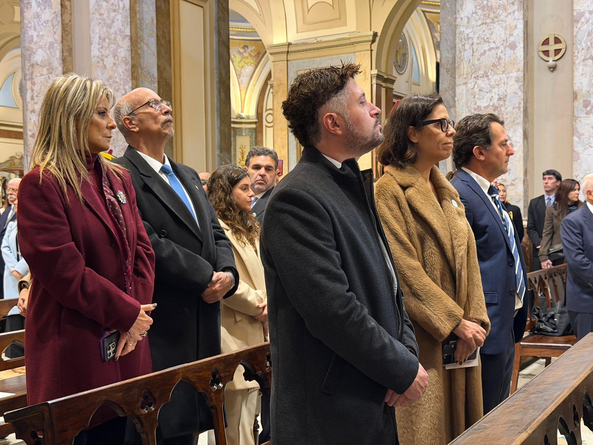 GlizePato's tweet photo. Más tarde, formé parte del tradicional Te Deum y del relevo de la Guardia de Honor, en una jornada cargada de emoción, memoria y orgullo por nuestra Patria.

Viva la Patria!!🇦🇷🇦🇷 https://t.co/My69wEYPmq