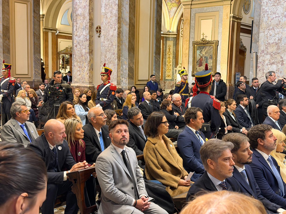 GlizePato's tweet photo. Más tarde, formé parte del tradicional Te Deum y del relevo de la Guardia de Honor, en una jornada cargada de emoción, memoria y orgullo por nuestra Patria.

Viva la Patria!!🇦🇷🇦🇷 https://t.co/My69wEYPmq