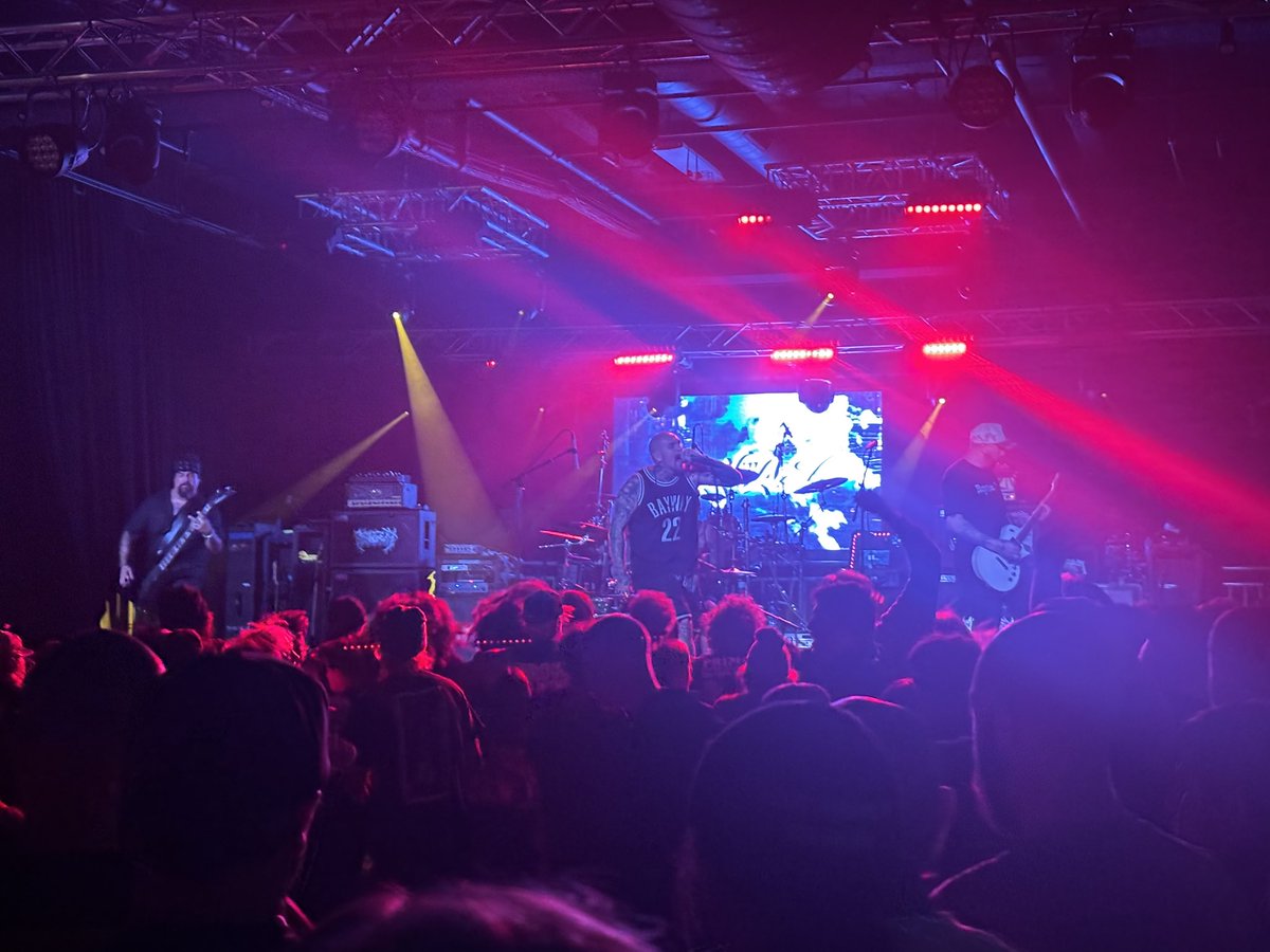 its_author's tweet photo. PeelingFlesh, Missing Link, Kruelty, &amp; Bayway at Cargo Concert Hall. @peelingfleshok @MissingLinkHC @krueltyjphc https://t.co/zBmwkHBwoS