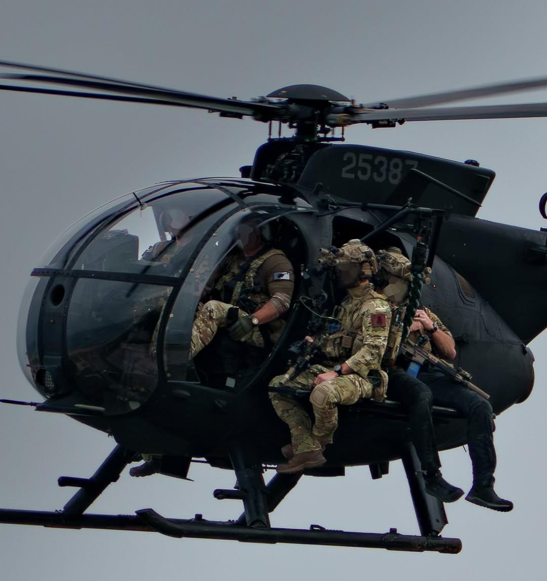 BrandonFDW's tweet photo. Devgru running their new BE Meyers DAGIR laser.
https://t.co/lyIEwJIRnz https://t.co/ugYaYUhAgP